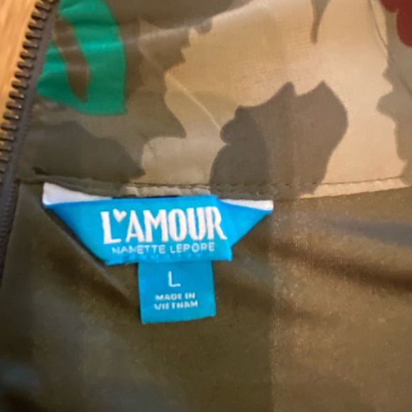 L’Amour High/Low Skirt Shirt In Front Long in Back Olive Green Print Womens L - Picture 12 of 13